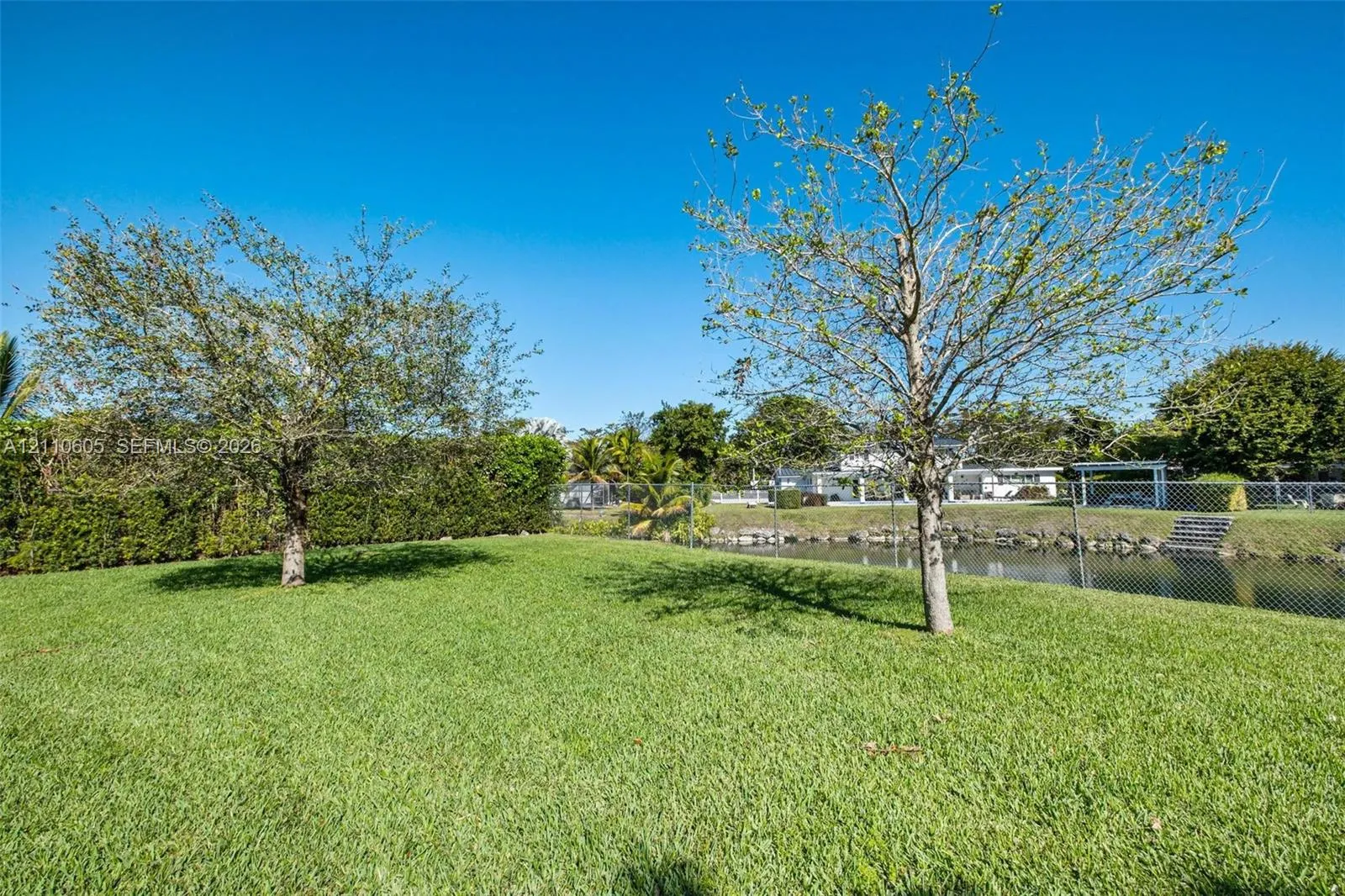 11401 SW 72nd Place