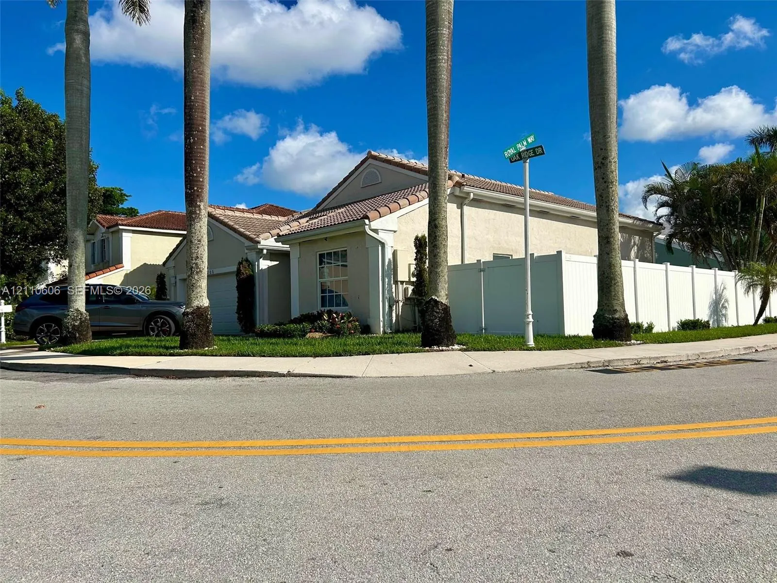 14200 Oak Ridge Drive
