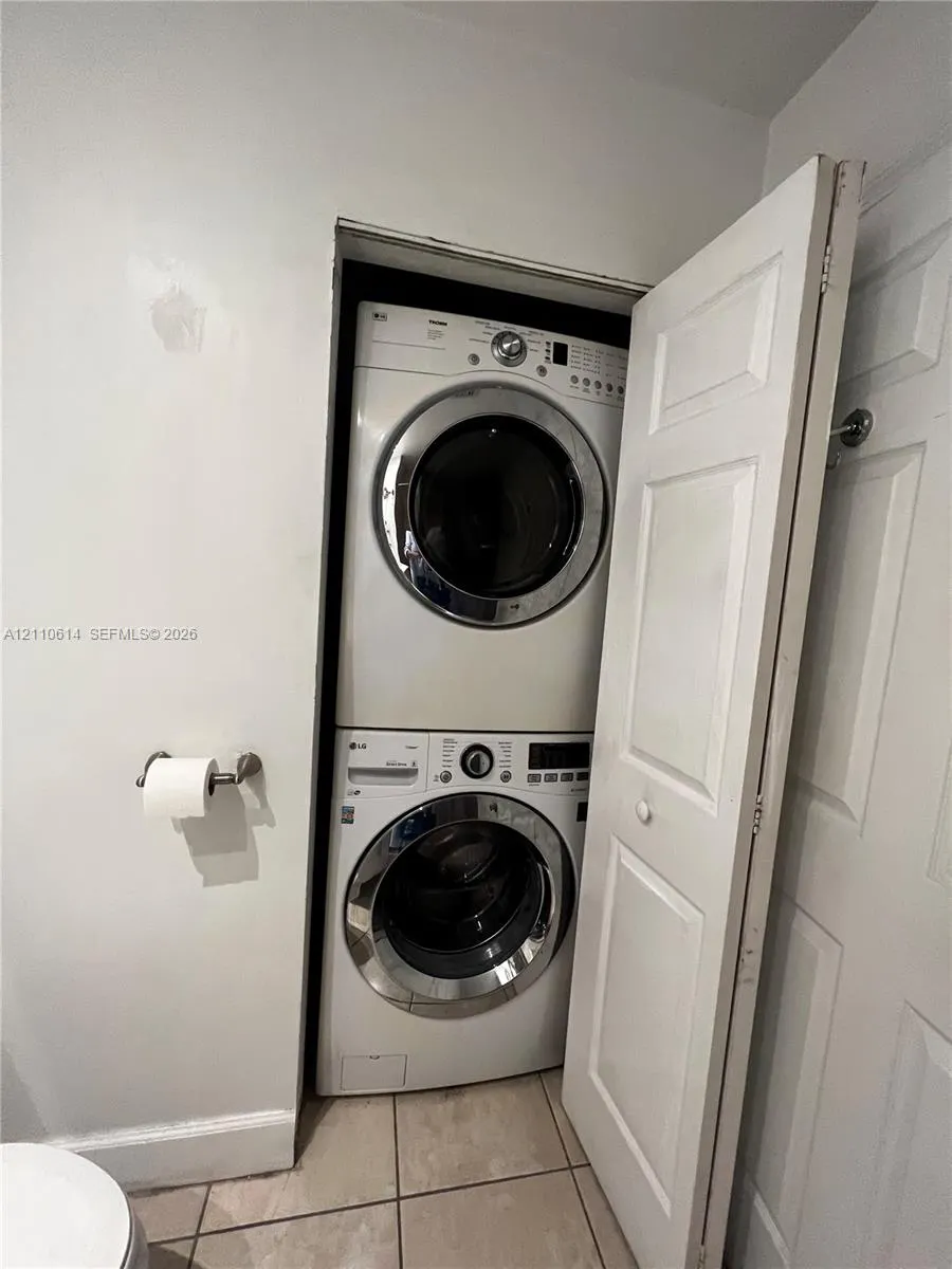 275 NE 18th Street #305