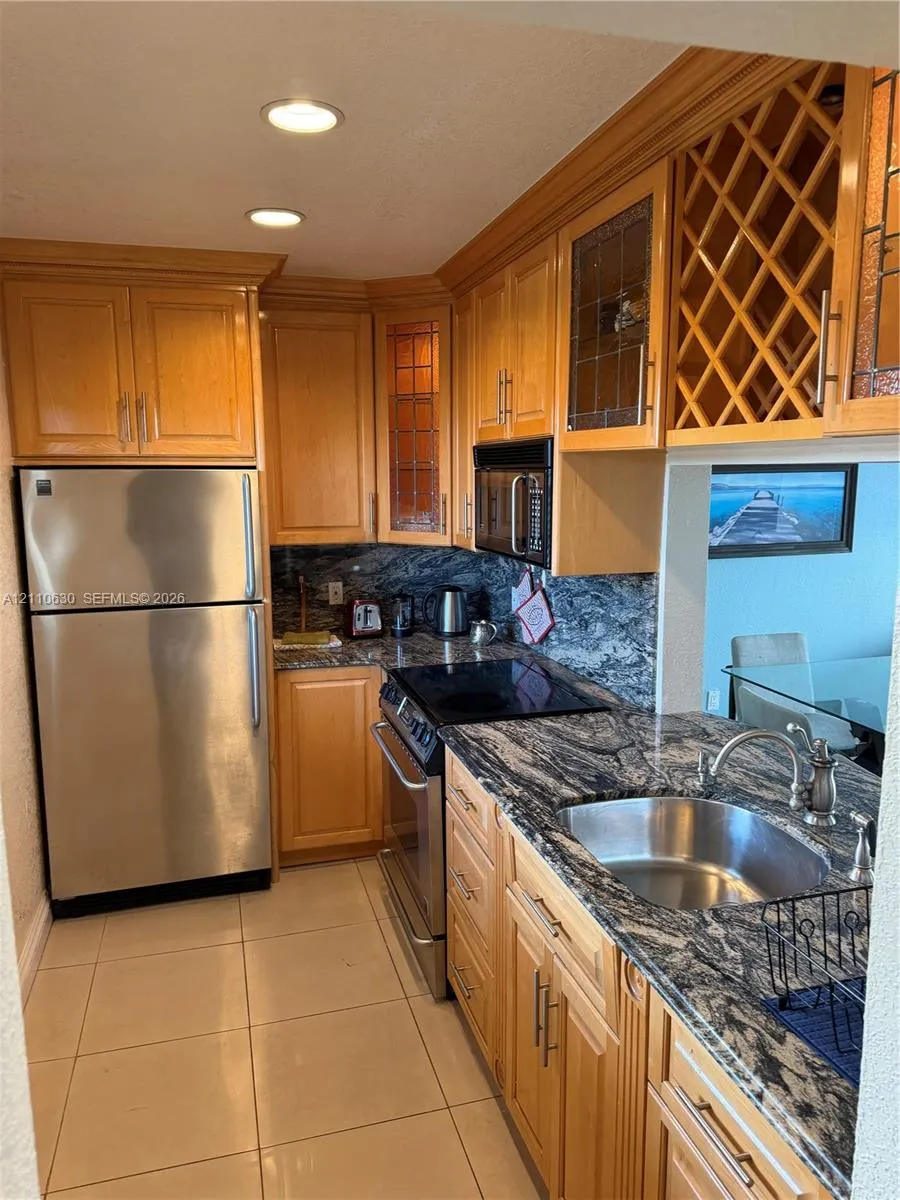 3601 NE 170th Street #407