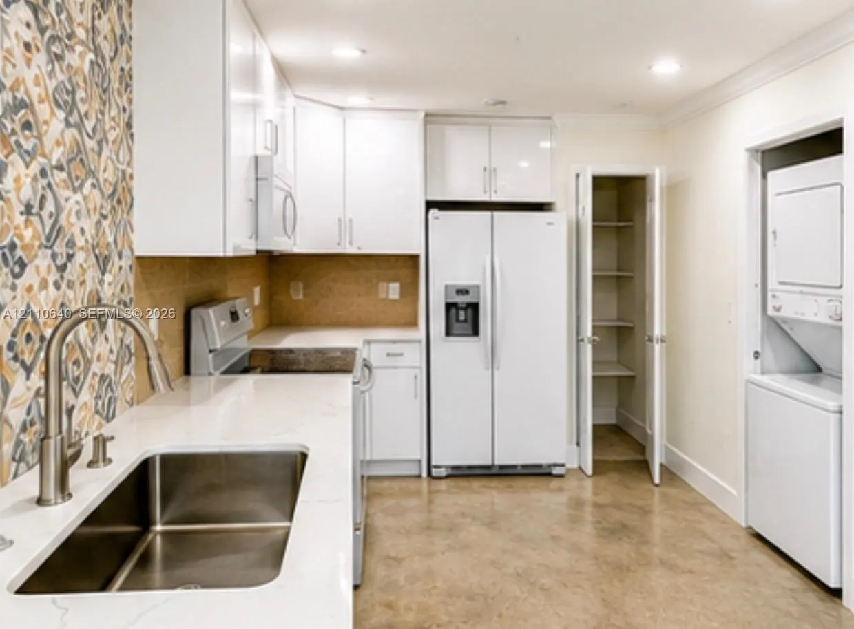 15410 SW 82nd Lane #821