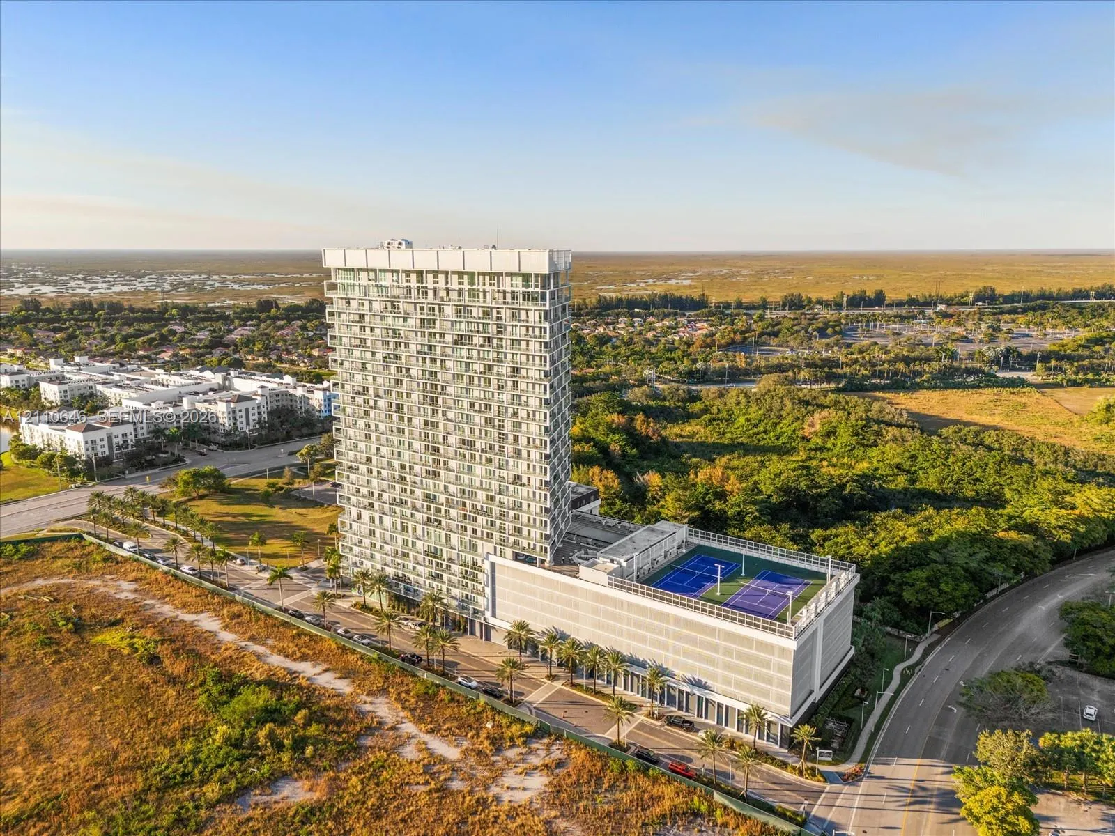 2000 Metropica Way #404