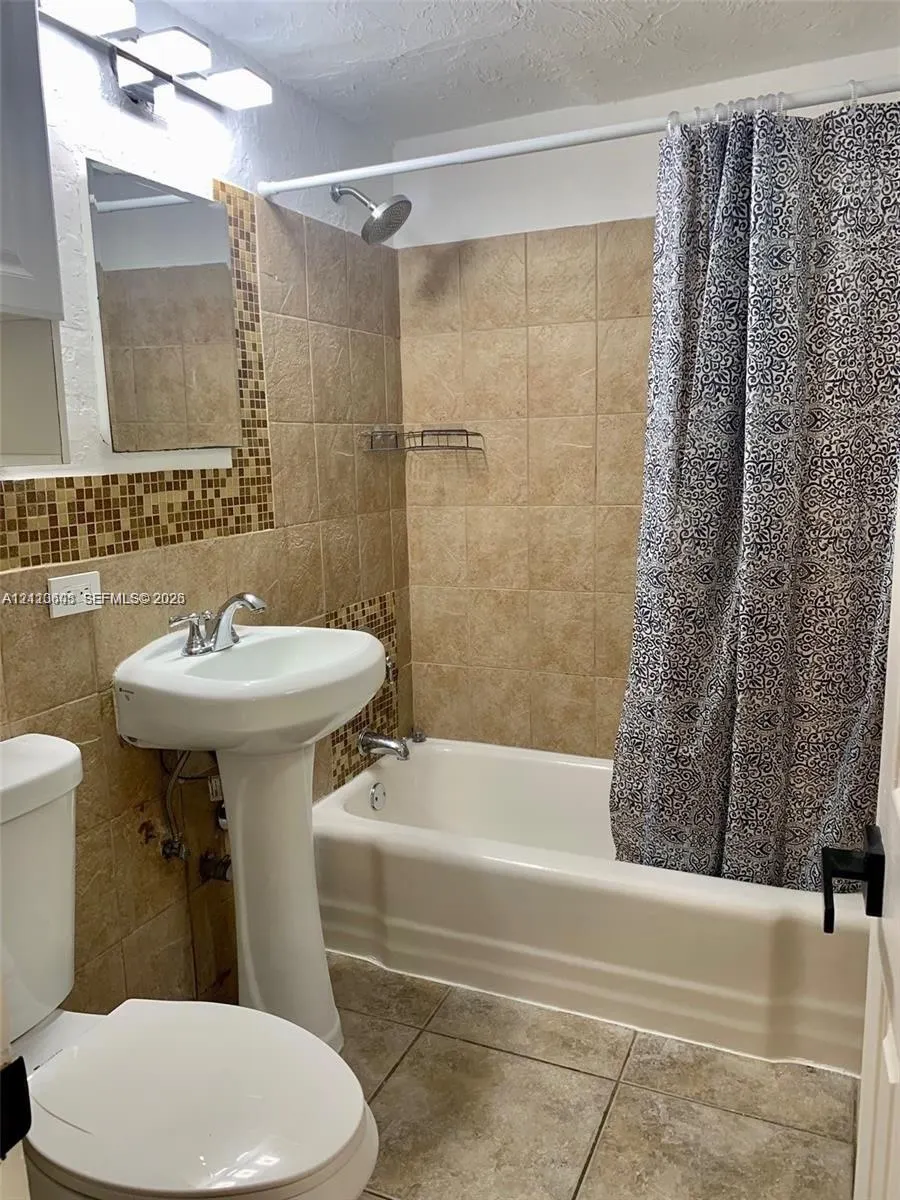 1610 N River Drive #109