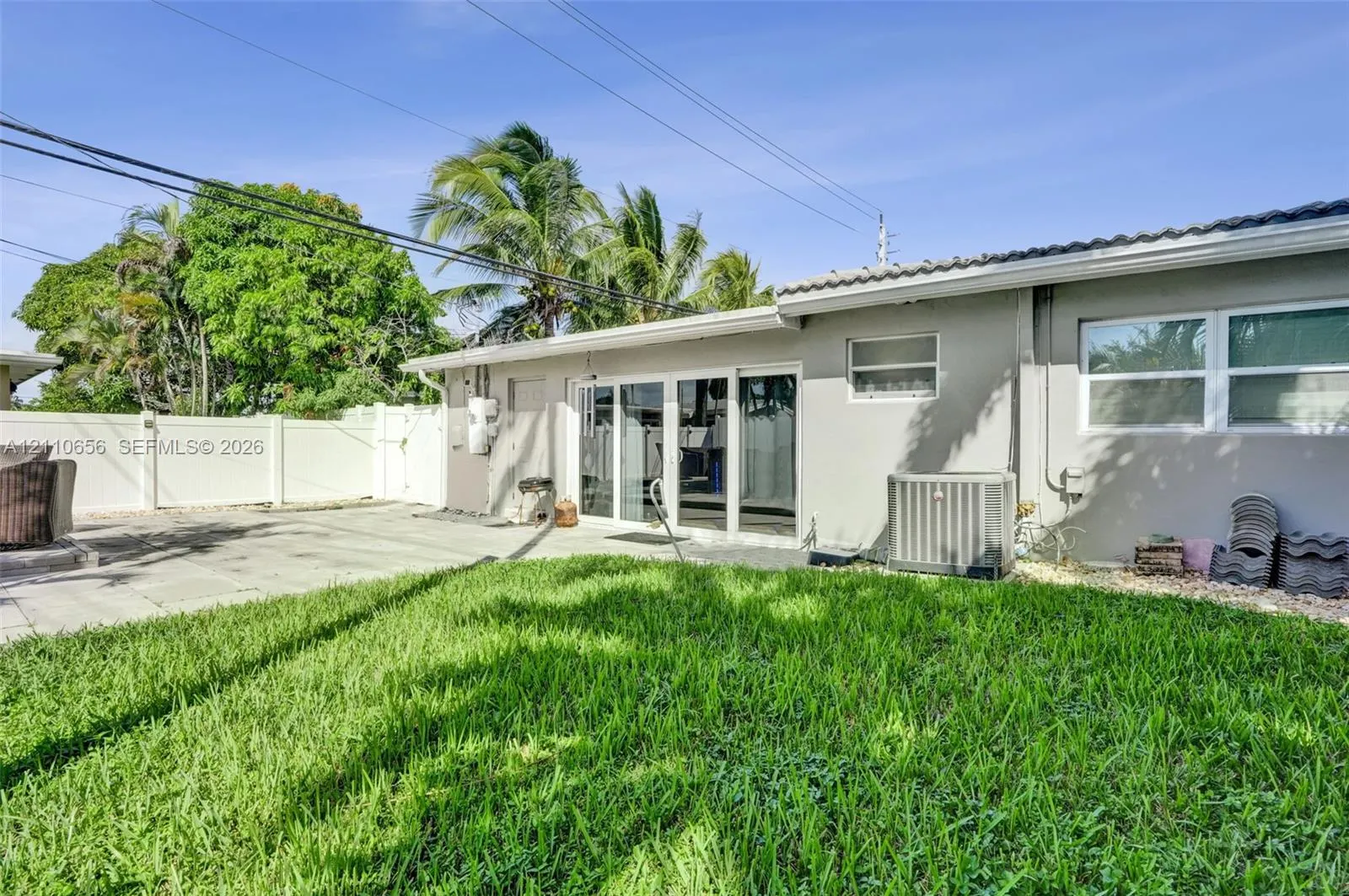 30 NE 48th Court
