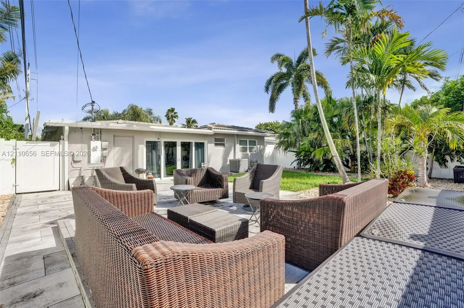 30 NE 48th Court
