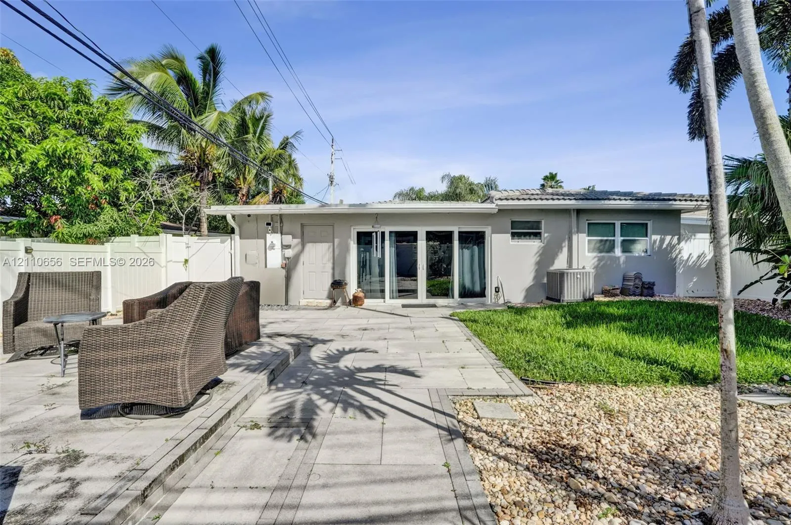 30 NE 48th Court