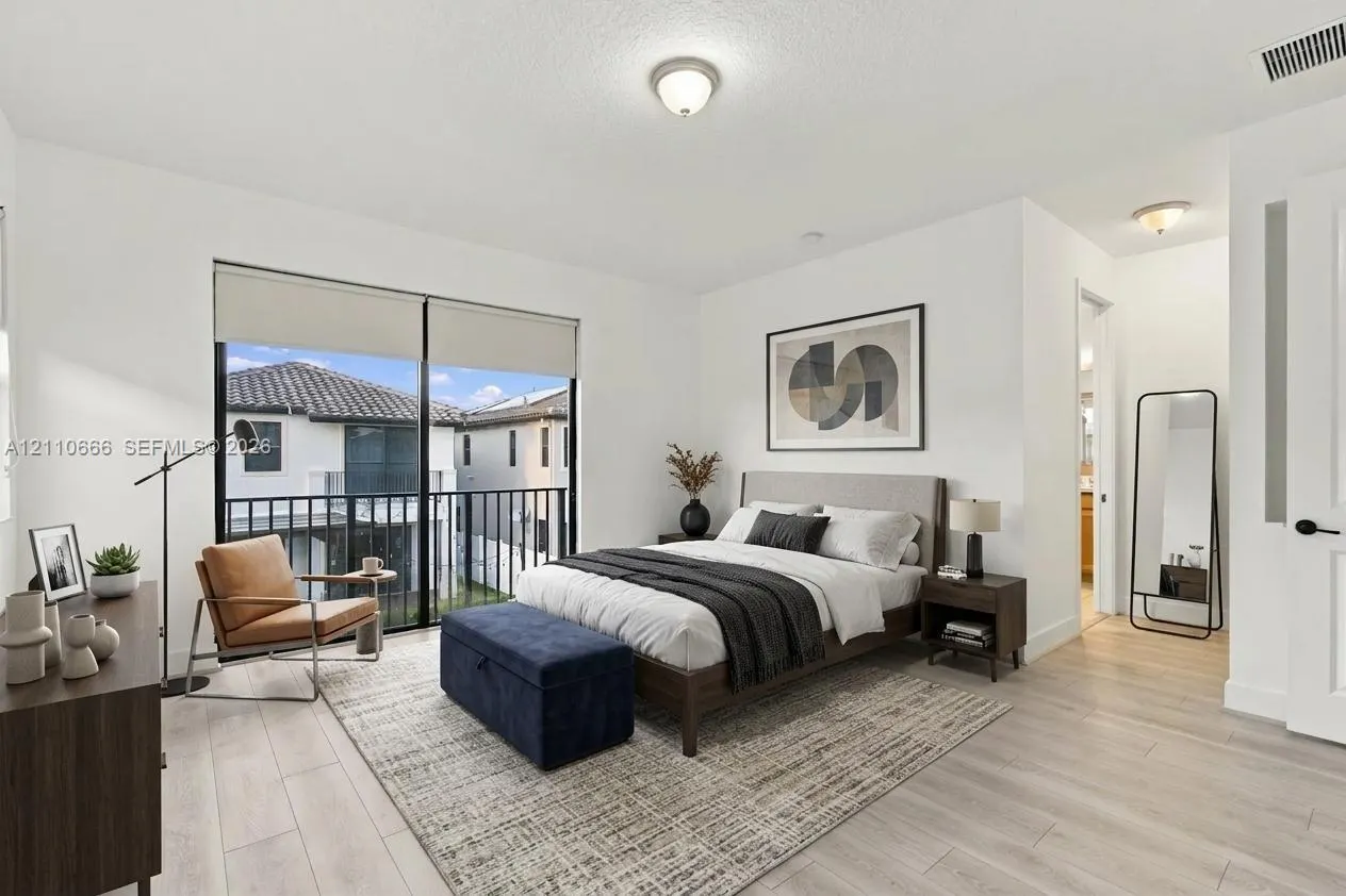 3293 W 98th Place