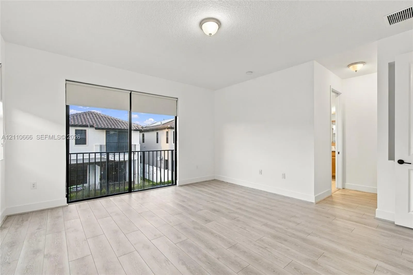 3293 W 98th Place