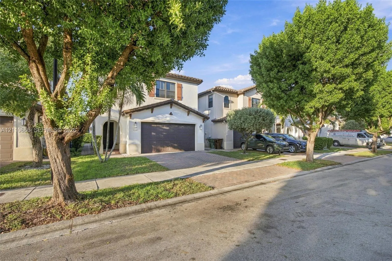 3293 W 98th Place