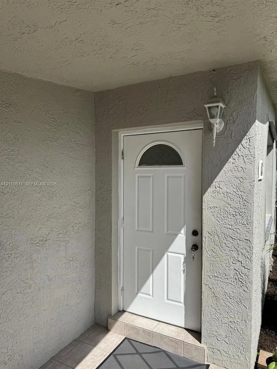 4541 SW 40th Street