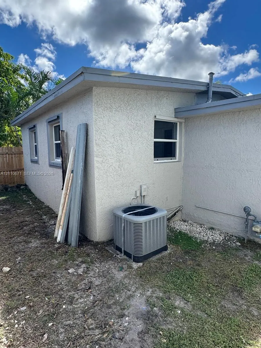4541 SW 40th Street