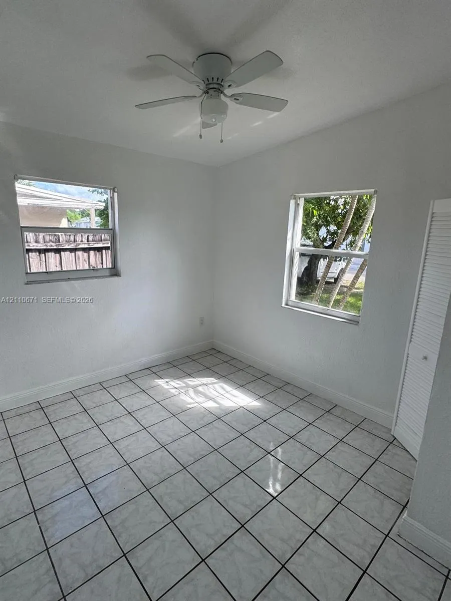 4541 SW 40th Street
