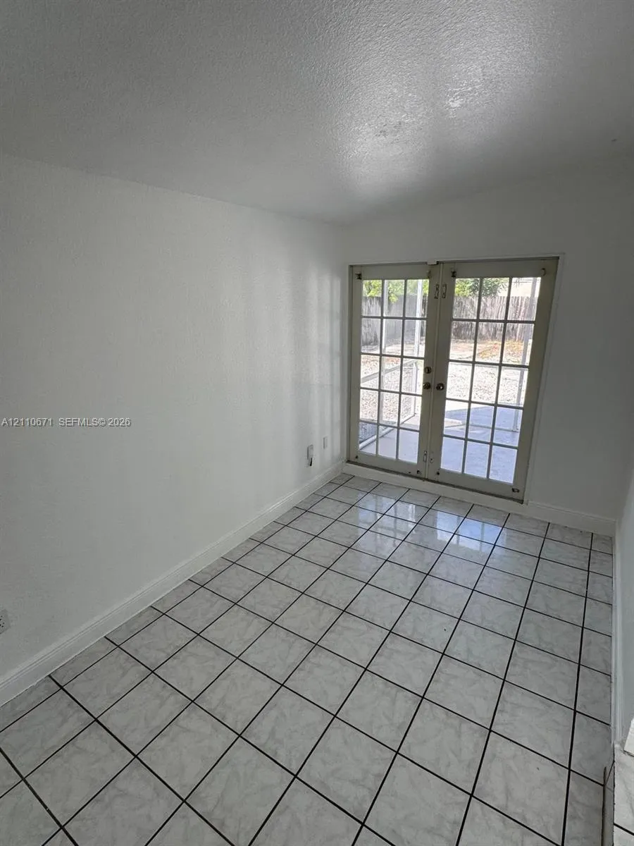4541 SW 40th Street