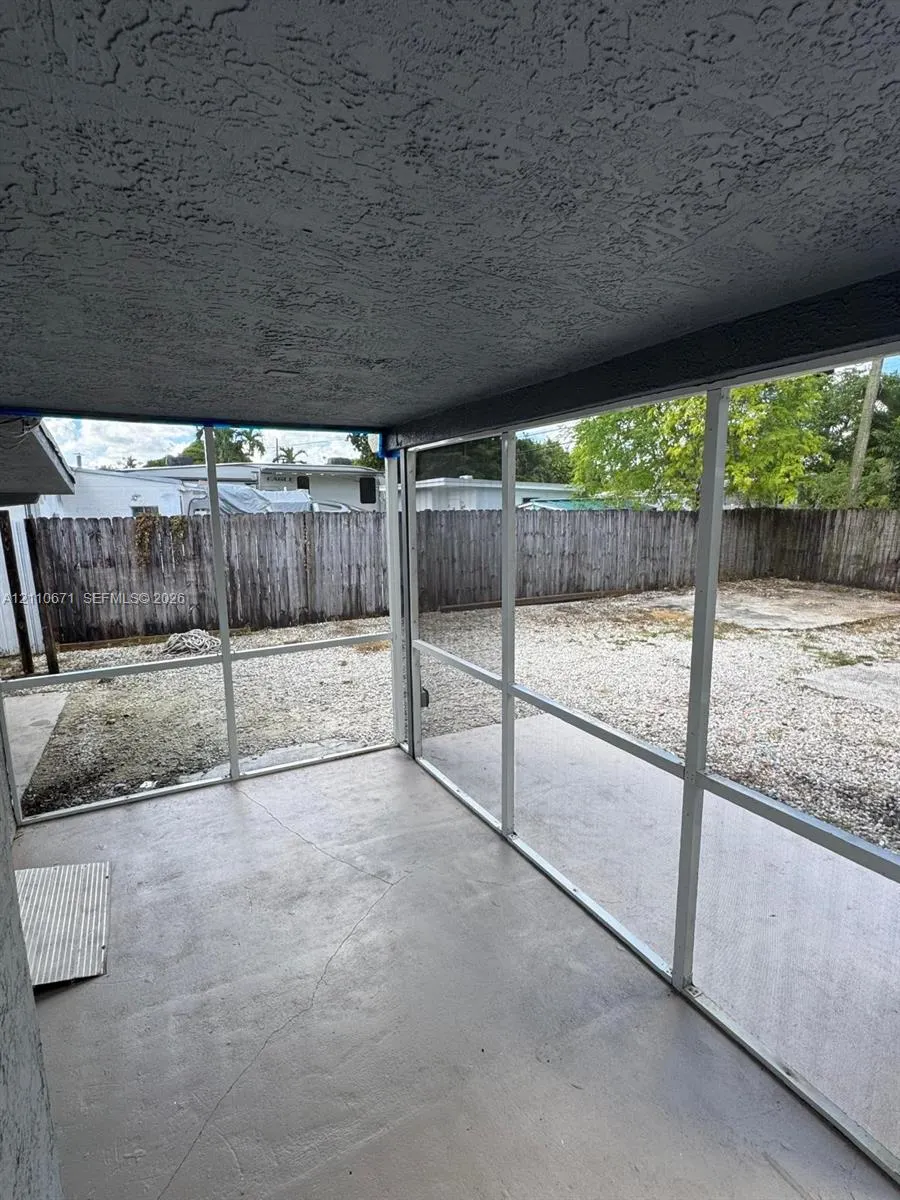 4541 SW 40th Street