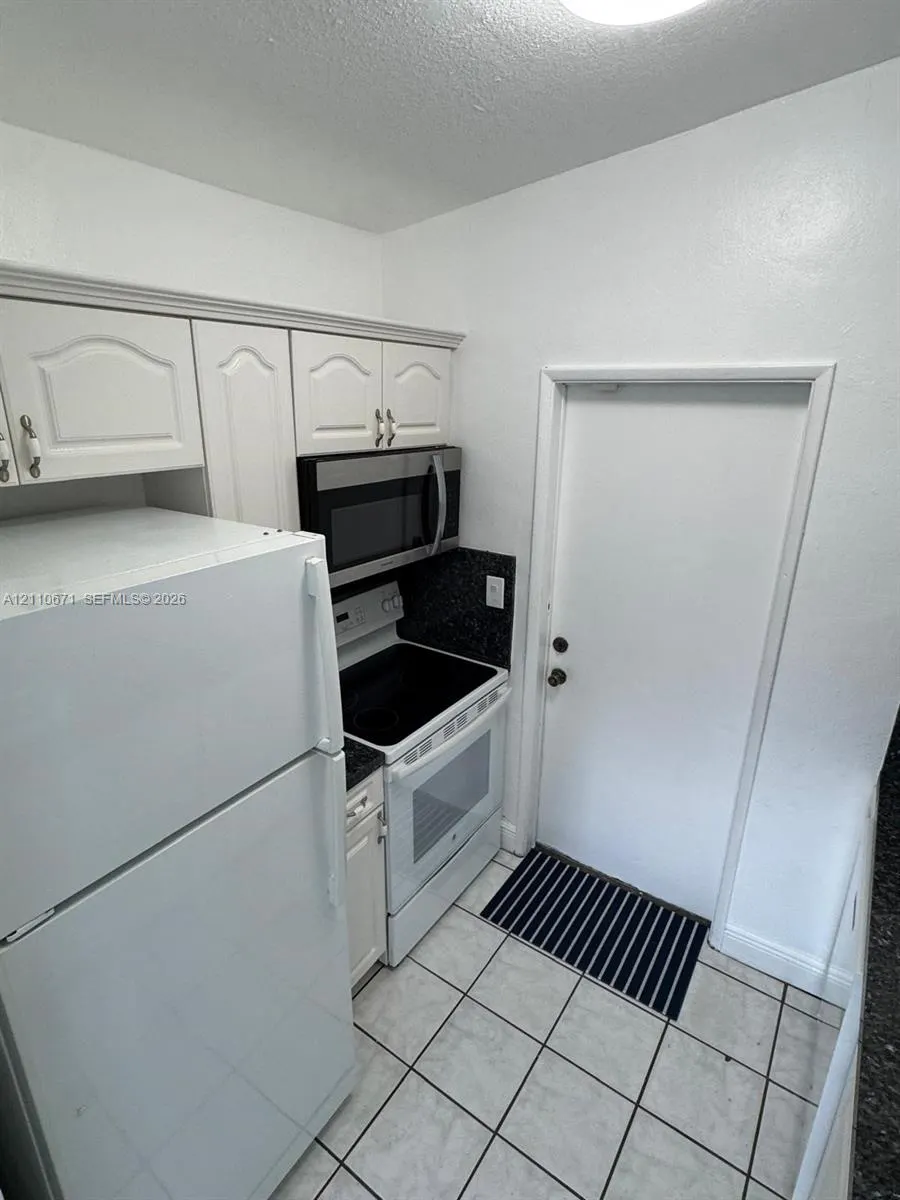 4541 SW 40th Street