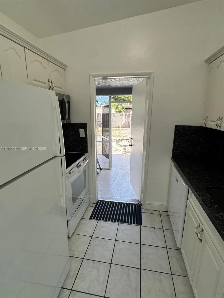 4541 SW 40th Street