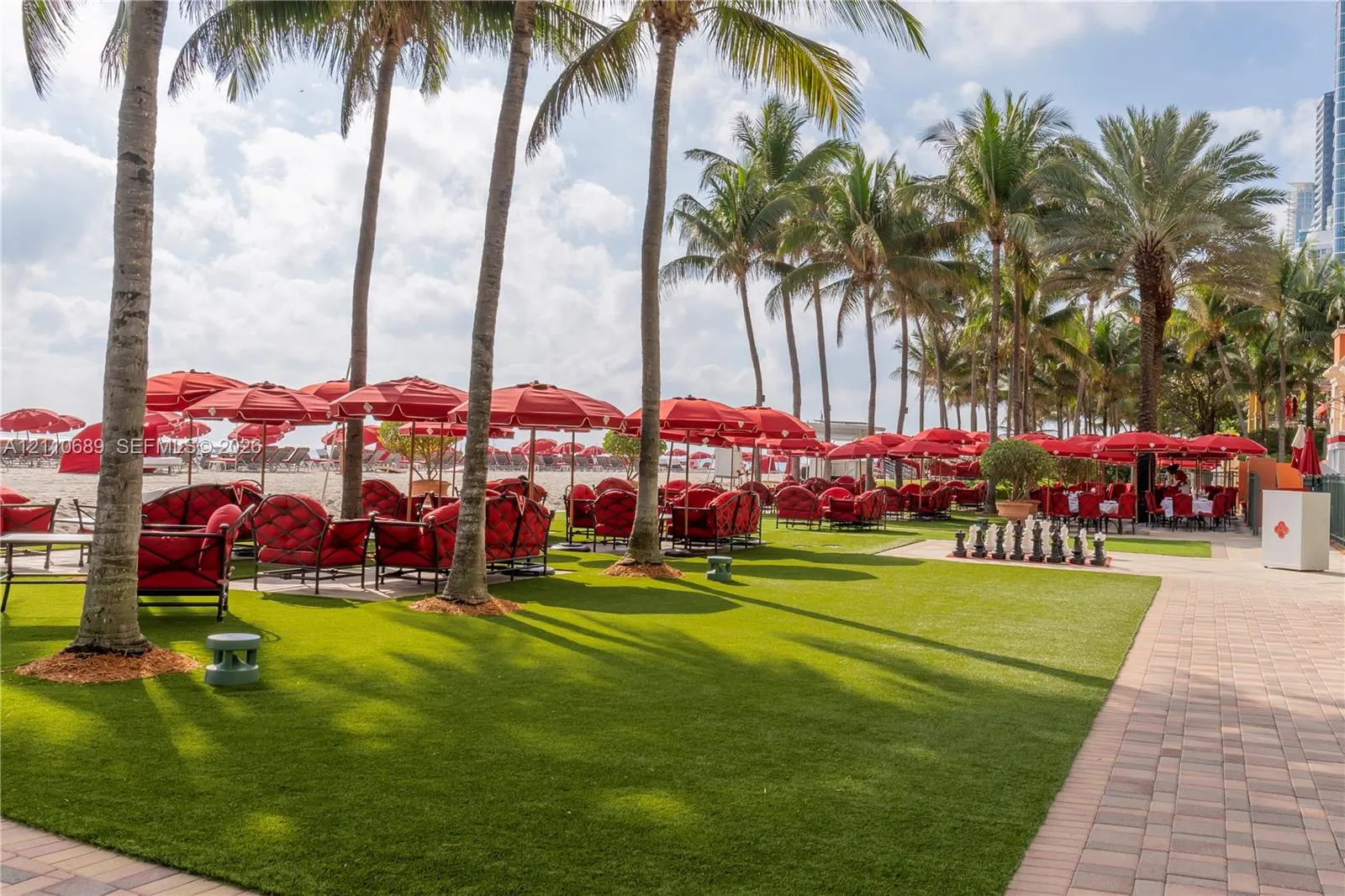 17901 Collins Avenue #2704