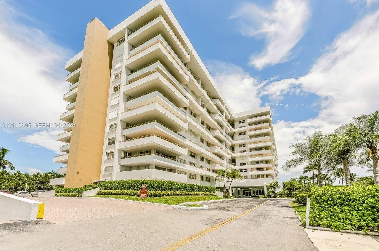 177 Ocean Lane Drive #501