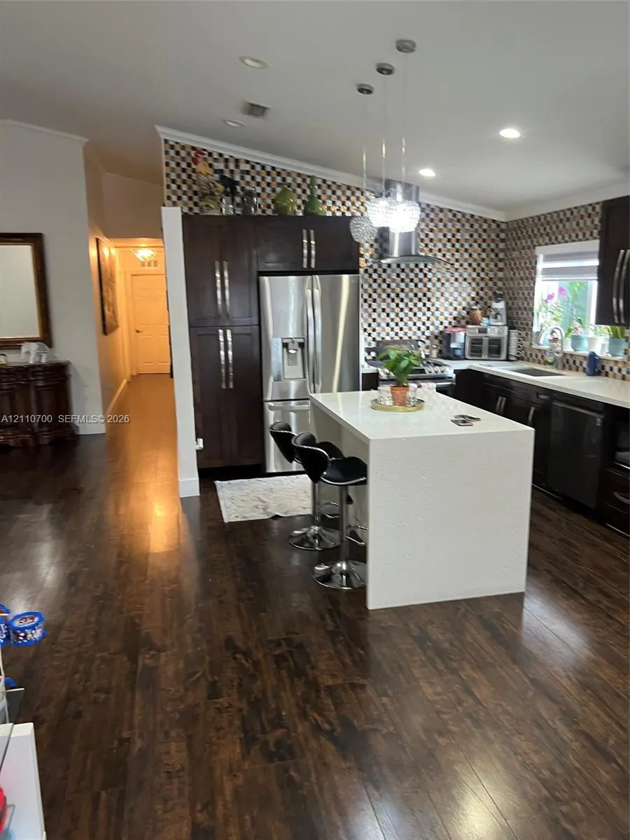 5861 SW 149th Court