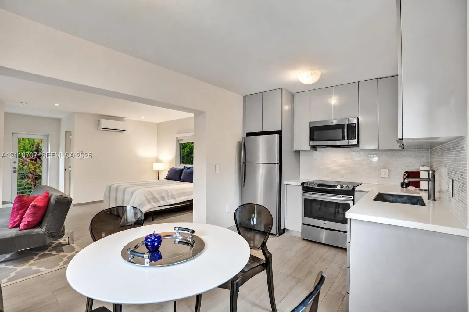 3151 Sheridan Avenue #2