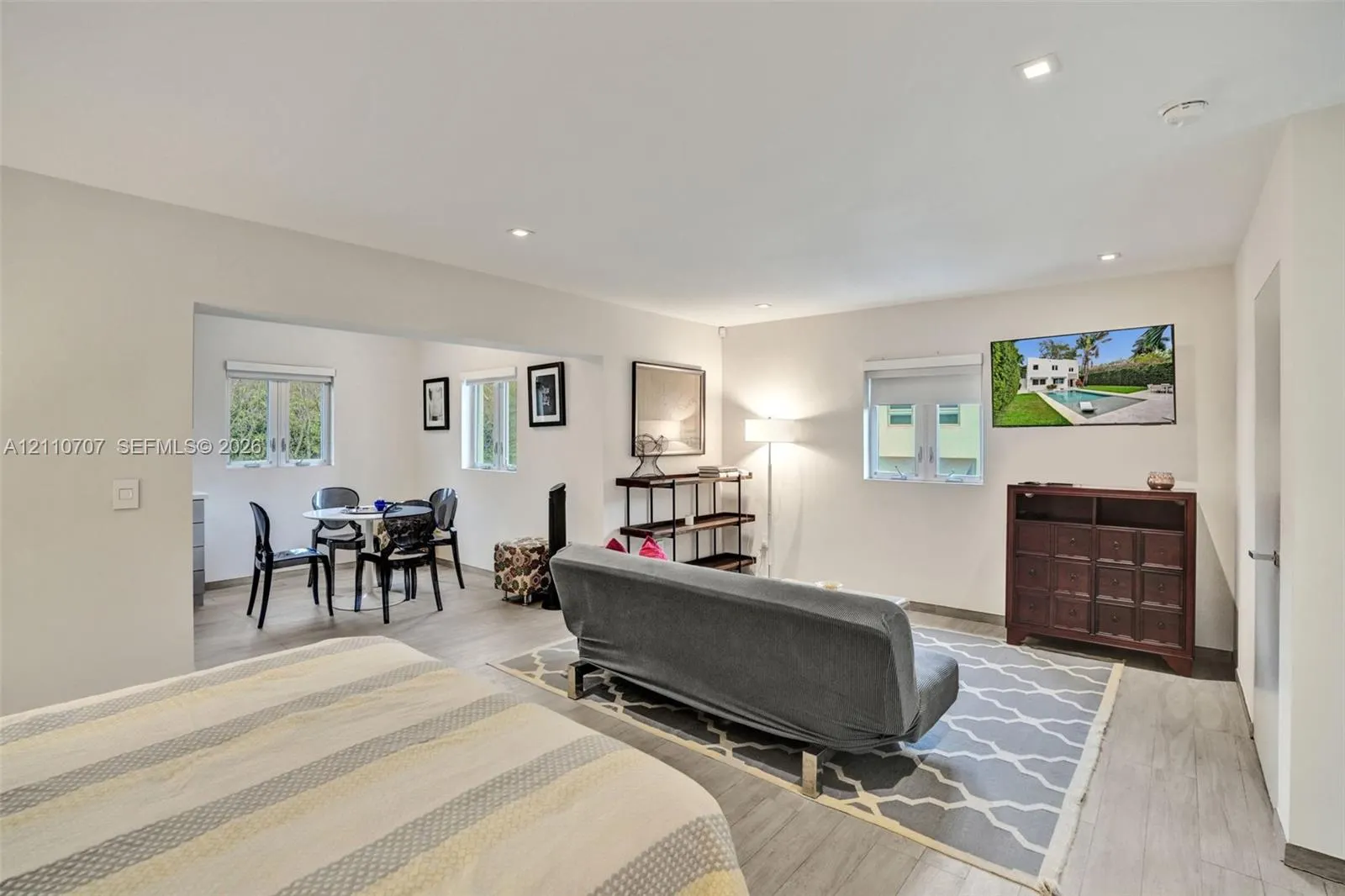 3151 Sheridan Avenue #2