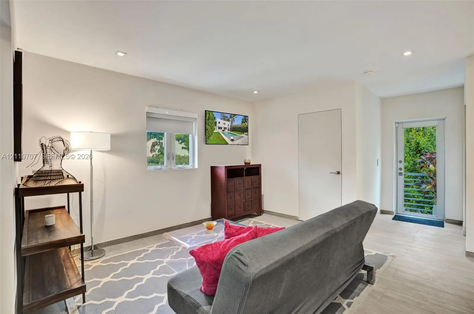 3151 Sheridan Avenue #2