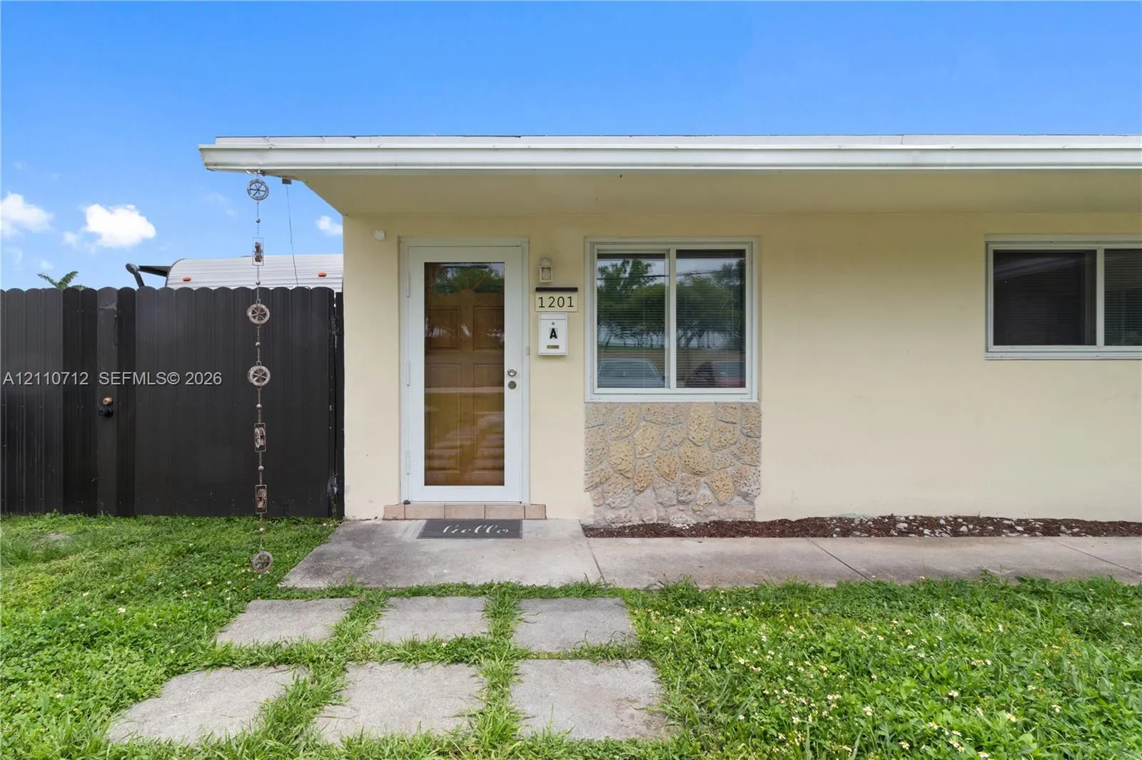 1201 NW 10th Street #1-2