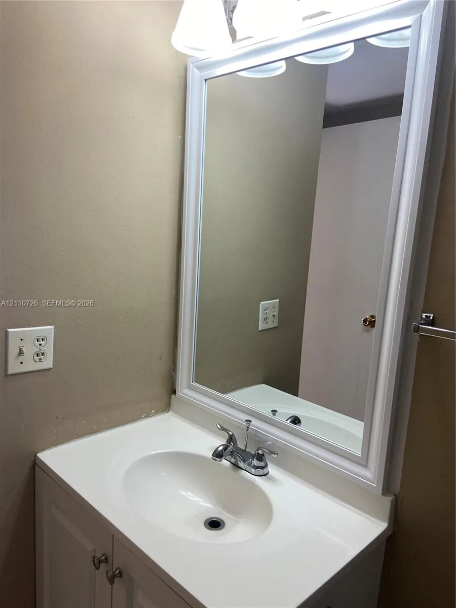 13499 Biscayne Boulevard #1506