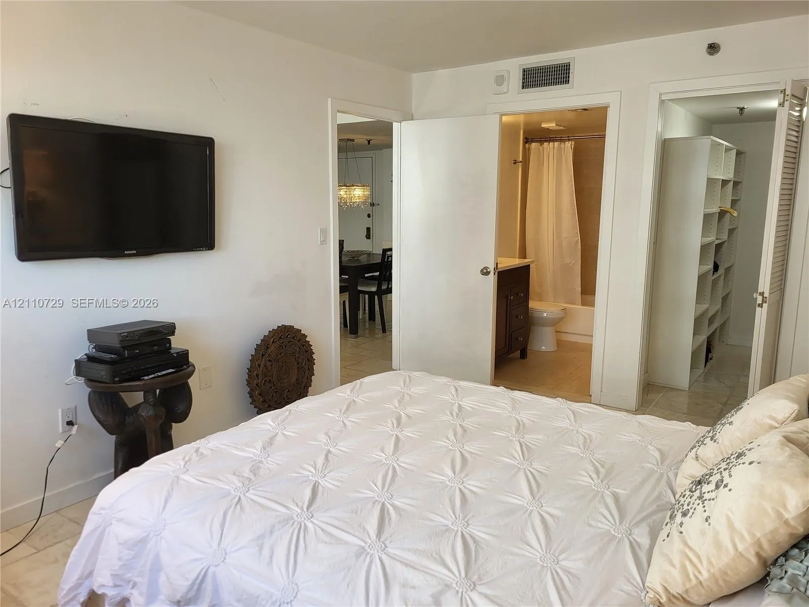 1621 Collins Avenue #703