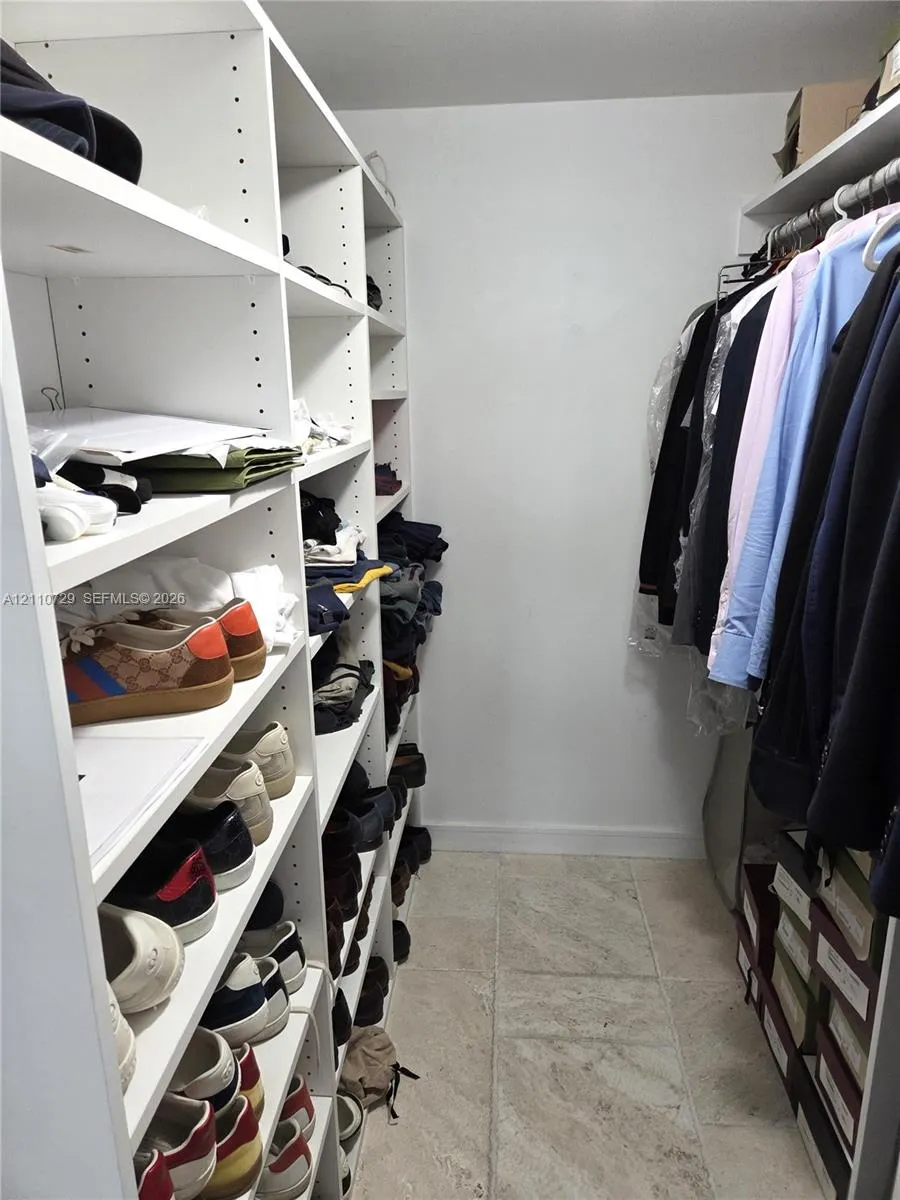 1621 Collins Avenue #703