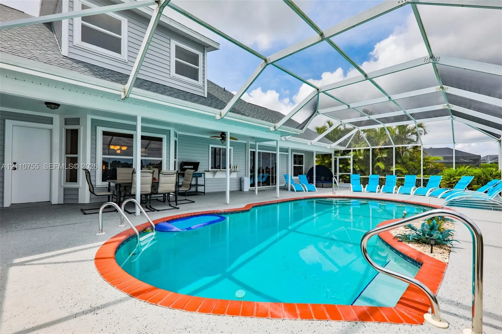 407 SW 37th Street #407