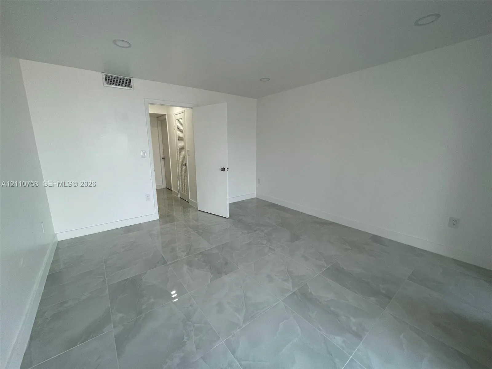 1351 NE Miami Gardens Drive #1202E