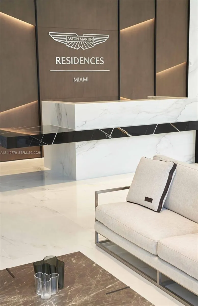 300 Biscayne Boulevard Way #1705W