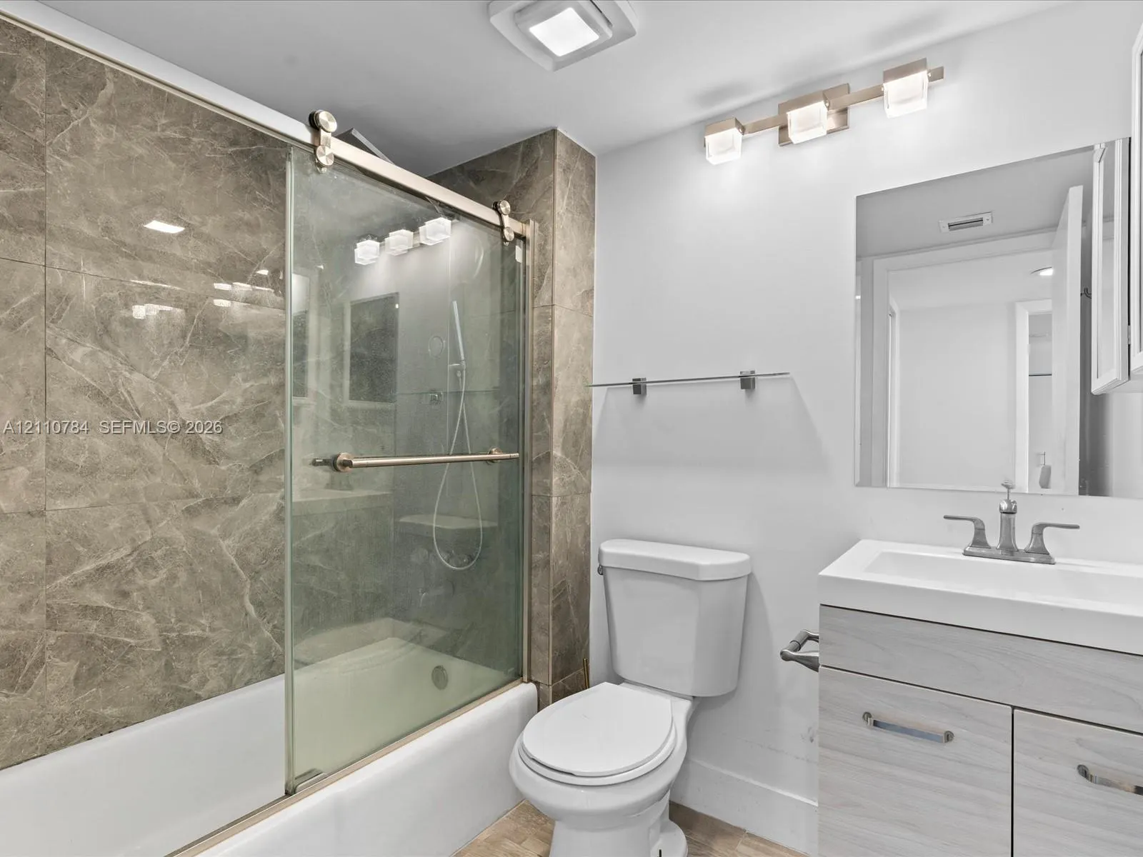 400 S Pointe Drive #1102