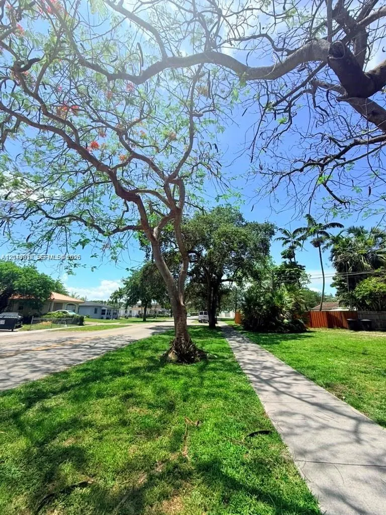 201 Flagler Drive #201