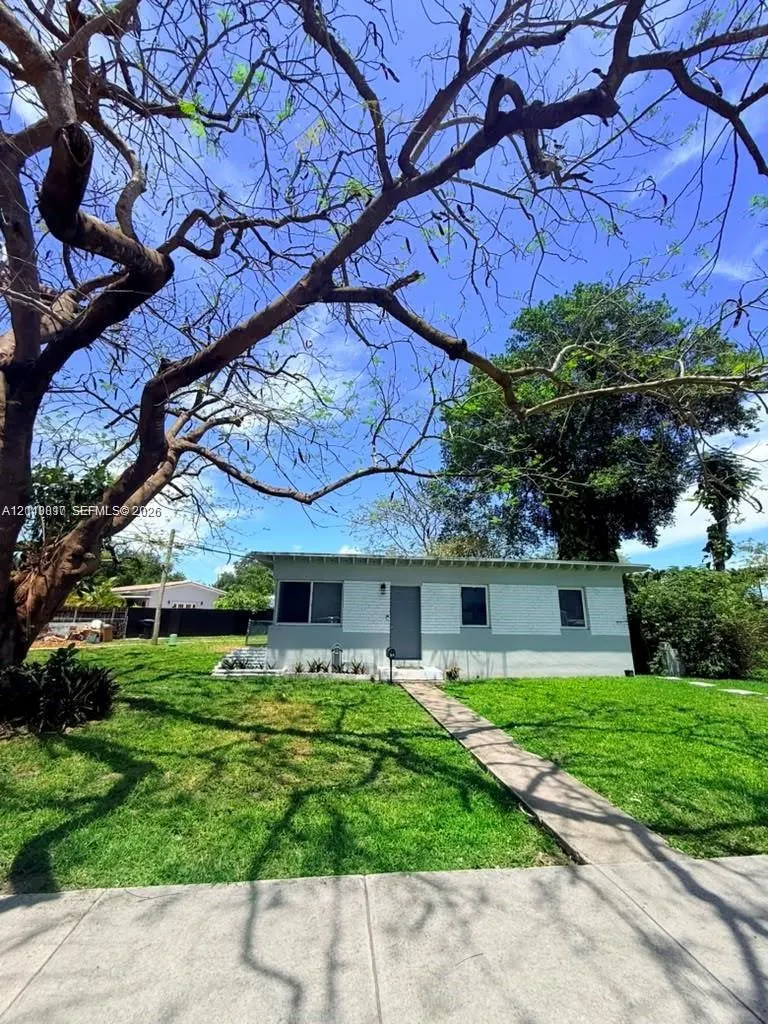 201 Flagler Drive #201