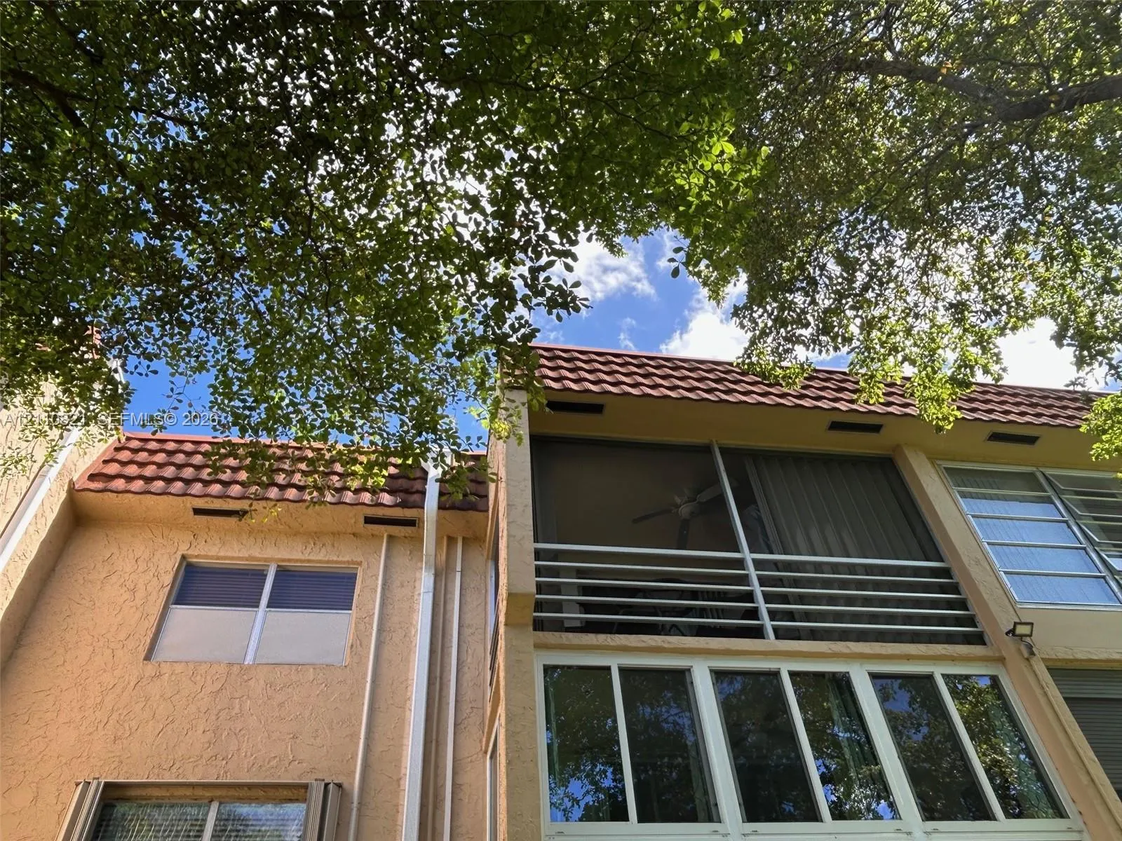 9020 Sunrise Lakes Boulevard #303