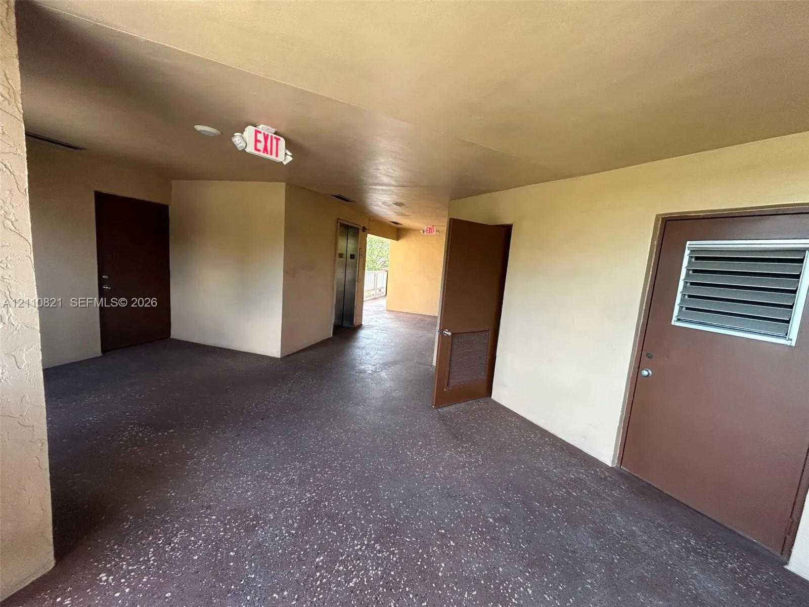 9020 Sunrise Lakes Boulevard #303