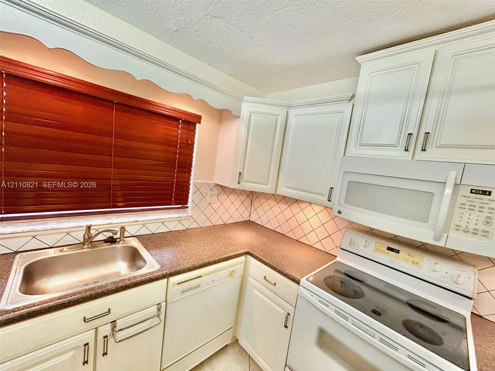 9020 Sunrise Lakes Boulevard #303