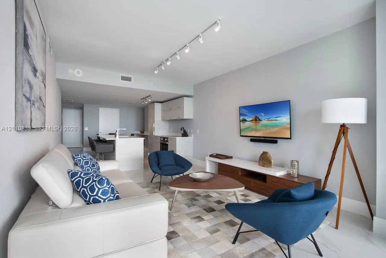 650 NE 32nd Street #3504