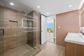 600 Parkview Drive #1029