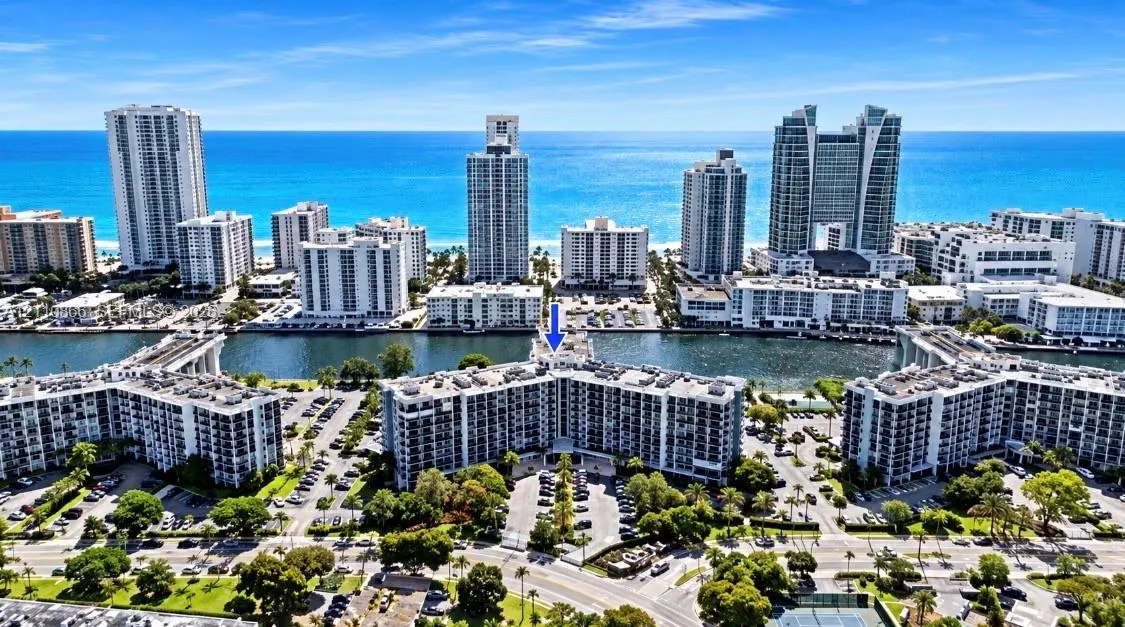 600 Parkview Drive #1029