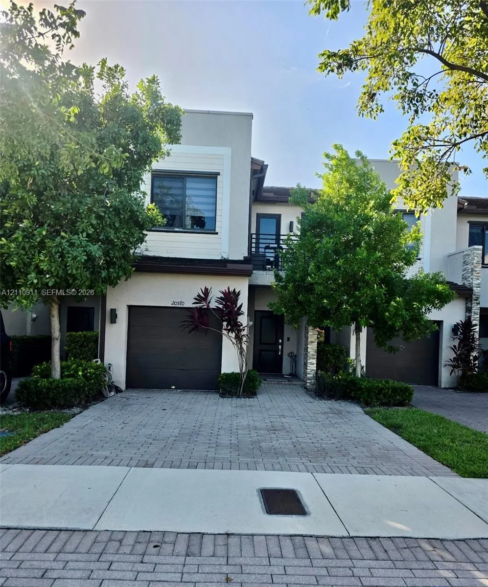 20570 NE 2nd Court