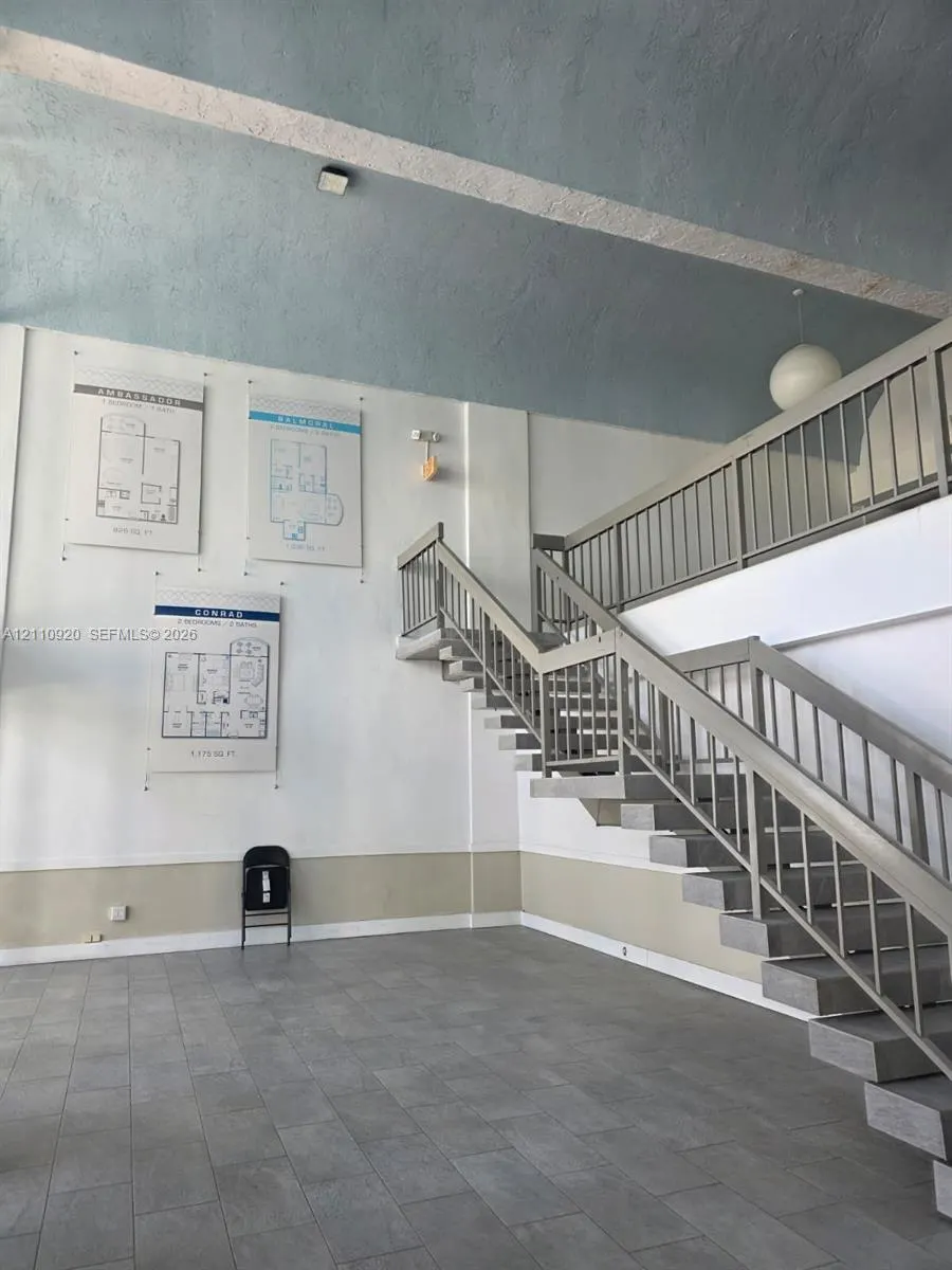 486 NW 165th St Road #B-305