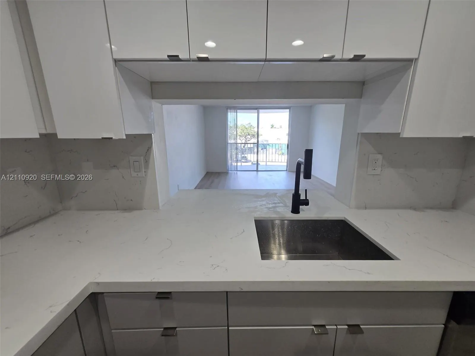 486 NW 165th St Road #B-305