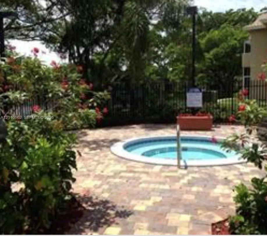860 Cypress Park Way #A4