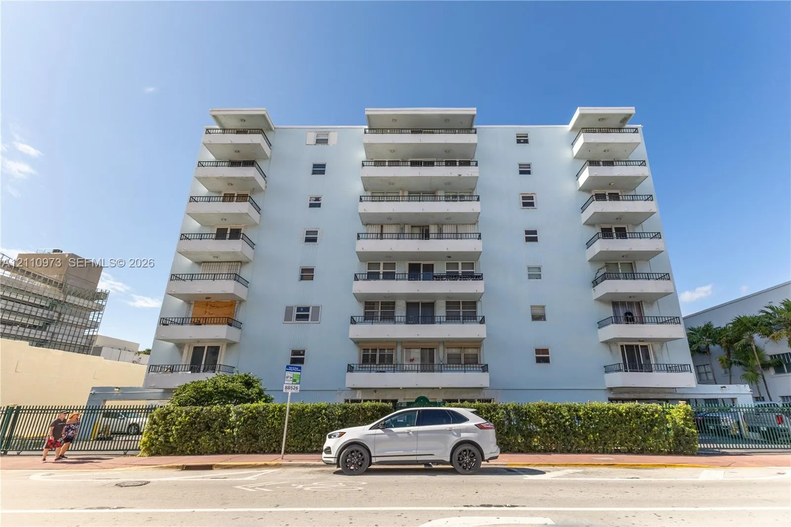 720 Collins Avenue #704