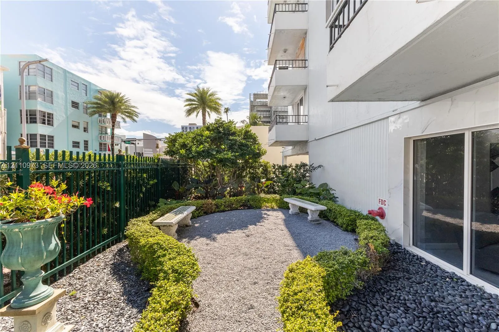 720 Collins Avenue #704