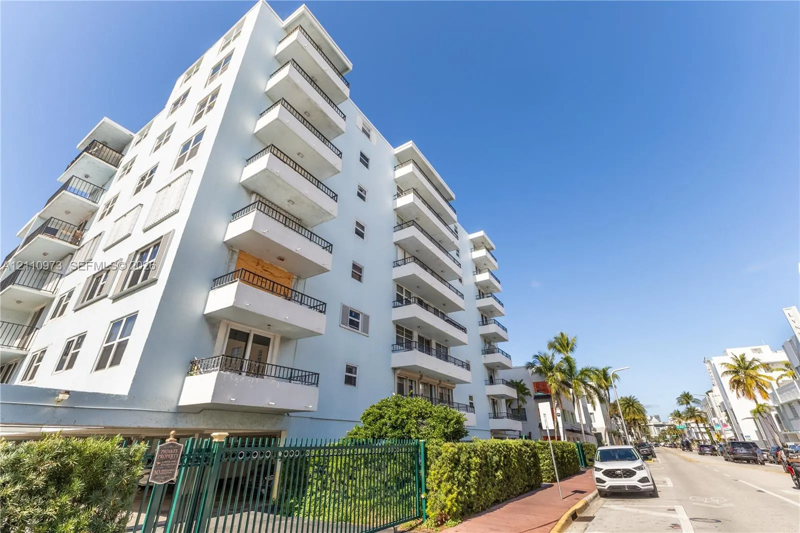 720 Collins Avenue #704