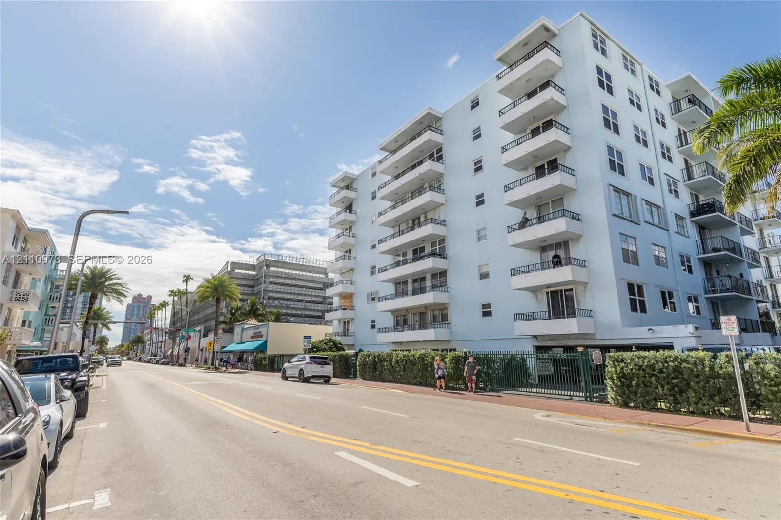 720 Collins Avenue #704